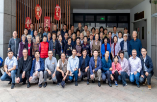 ���ݾ��м����й���һ��ԭ�ӵ���ը�ֳ�60����