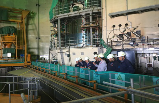 ����ǧ���̣�102���������չ��������ض�о��װ����ת��